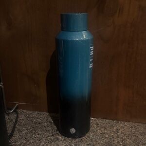 Starbucks 20 oz Teal and Black Ombre Insulated Water Bottle